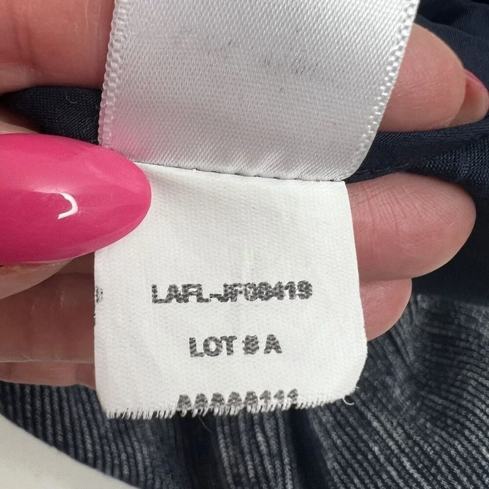 Liz Claiborne liz claiborne